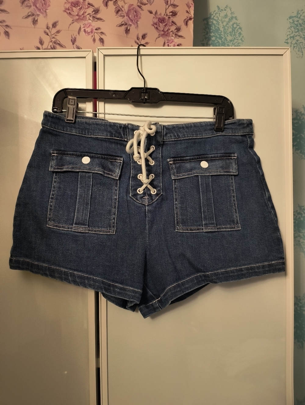 Solid & Striped Women's Lace-Up Blue Denim Shorts Sz 30 - Picture 4 of 8